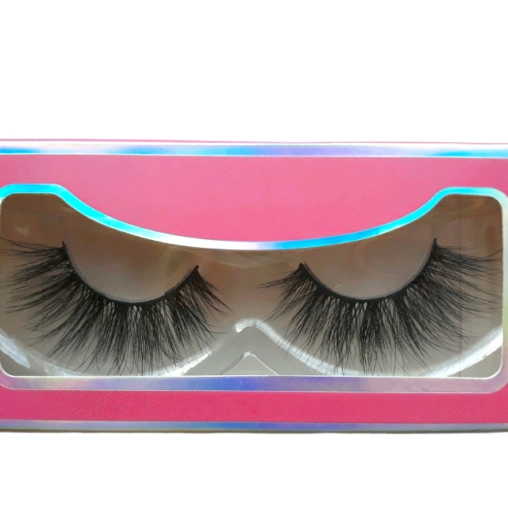 Faux Mink Eyelashes, Applicator and Brush